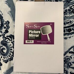 Picture Mirror - White
